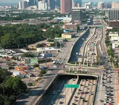 Traffic on US-75, Central Expressway, in Dallas